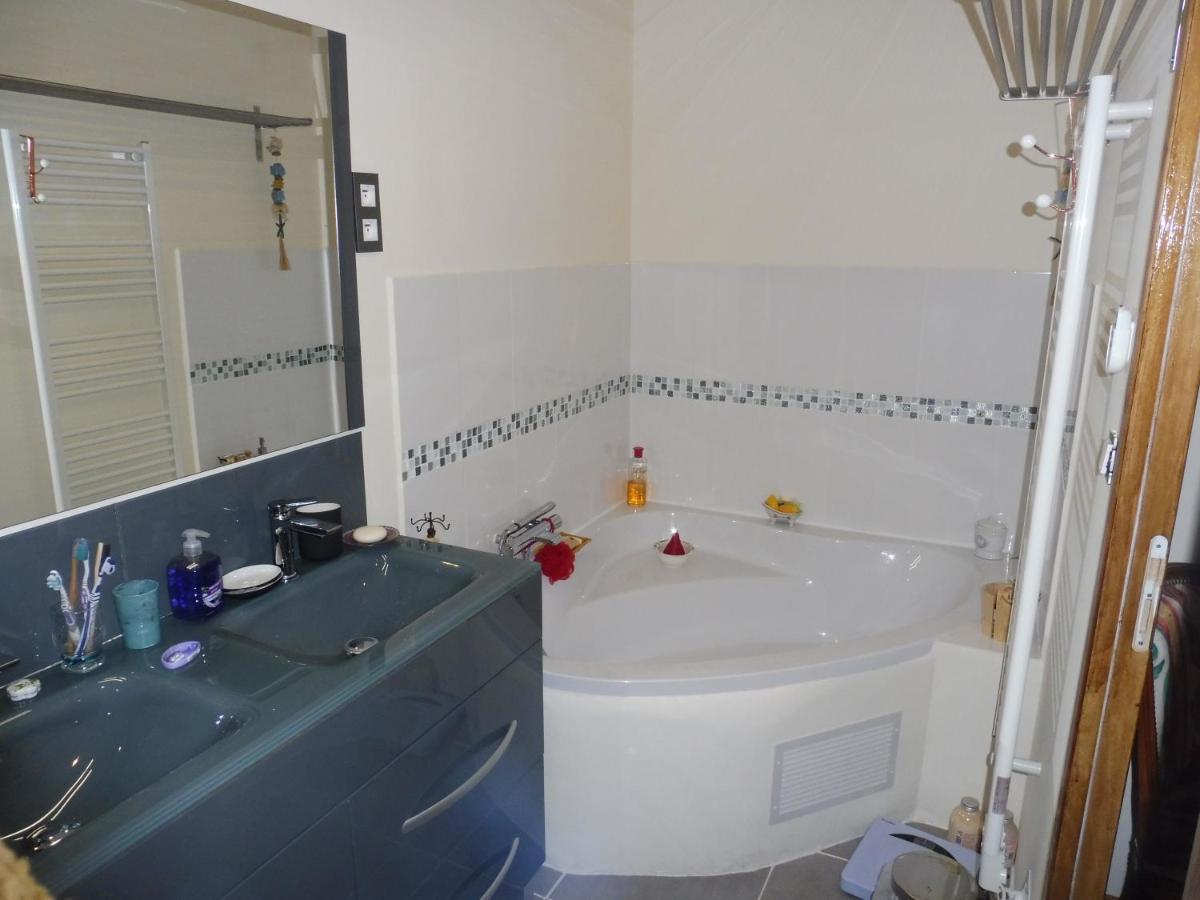Chambre D'Hotes Des 3 Ifs Vernot Kültér fotó