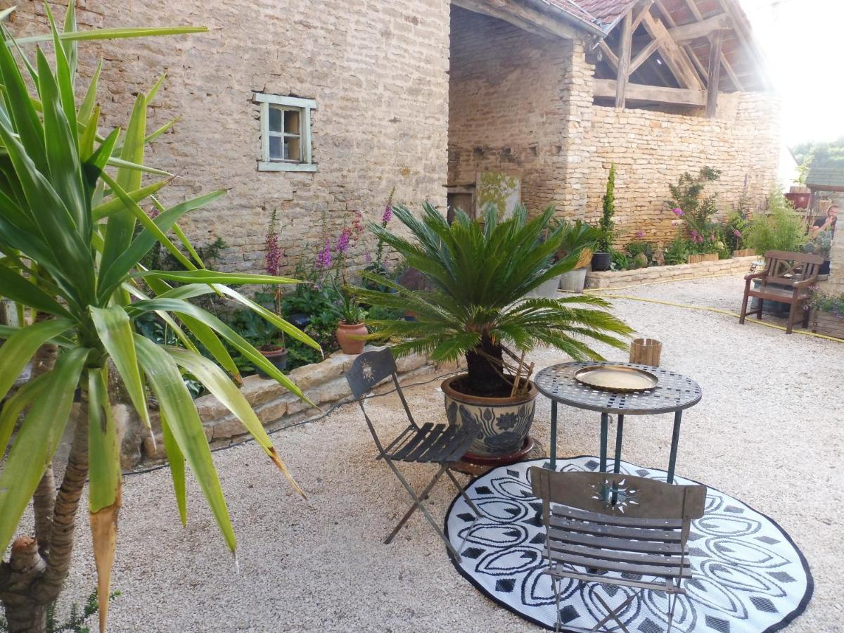 Chambre D'Hotes Des 3 Ifs Vernot Kültér fotó